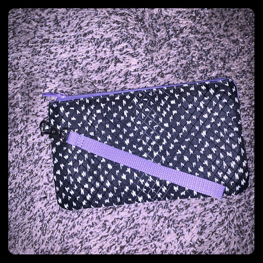 Easy Going Wristlet in lil Scribble